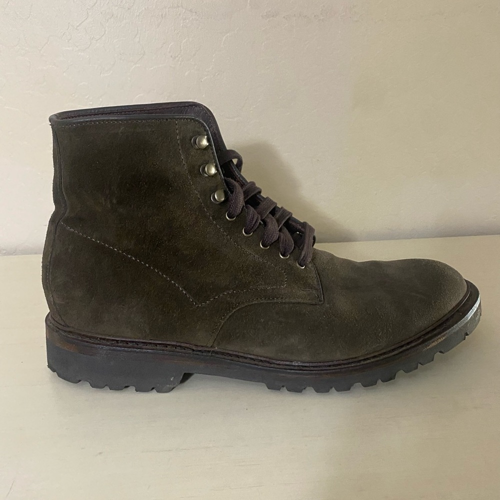 Allen Edmonds Higgins Waterproof Lug Sole Boot in Loden Suede size 9.5